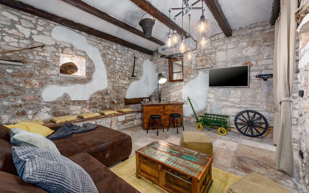 Villa Casa Di Roccia à Marčana Extérieur photo