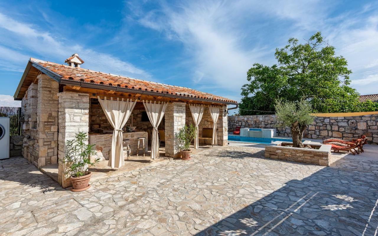 Villa Casa Di Roccia à Marčana Extérieur photo